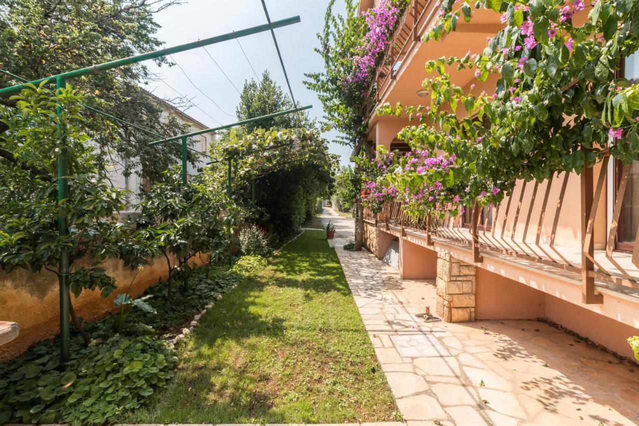 Apartments Ivica 1706 Ližnjan 外观 照片